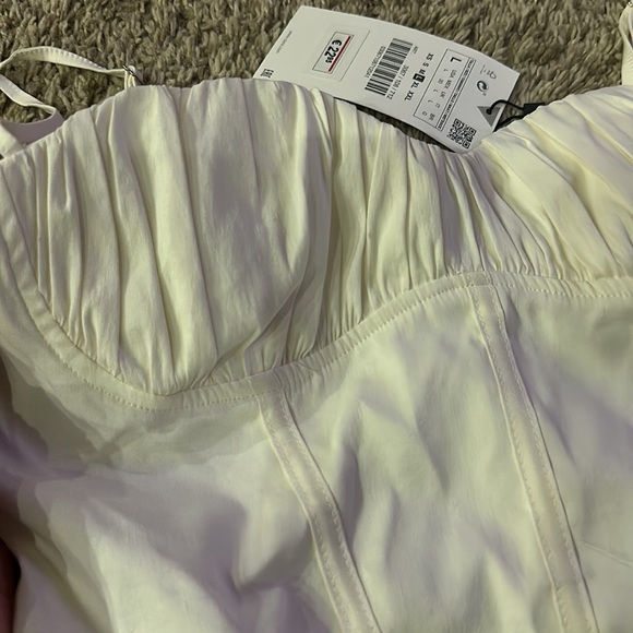 BRAND NEW ZARA BODYSUIT ๐ค - Picture 2 of 8